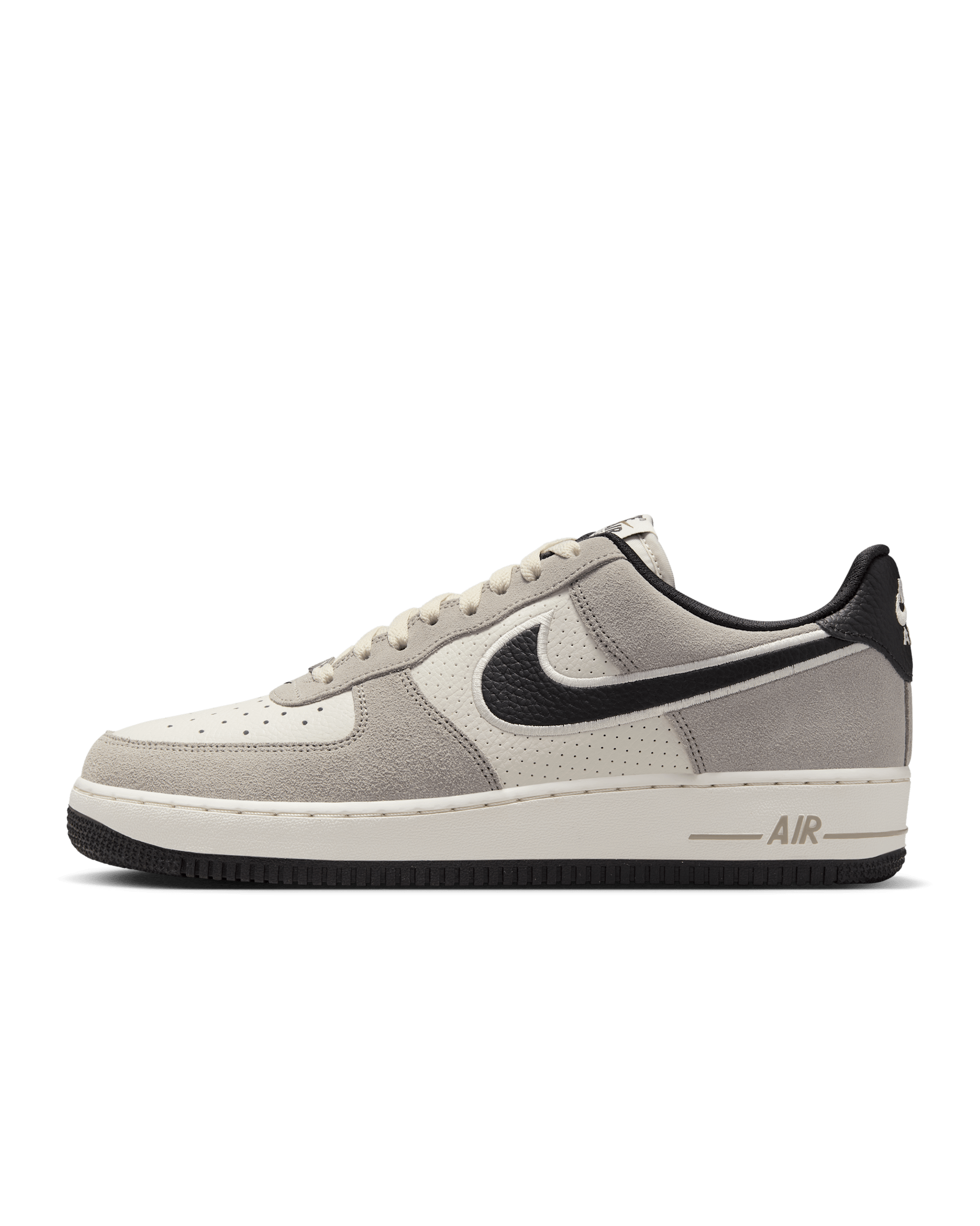 Nike Air Force 1 '07 LV8