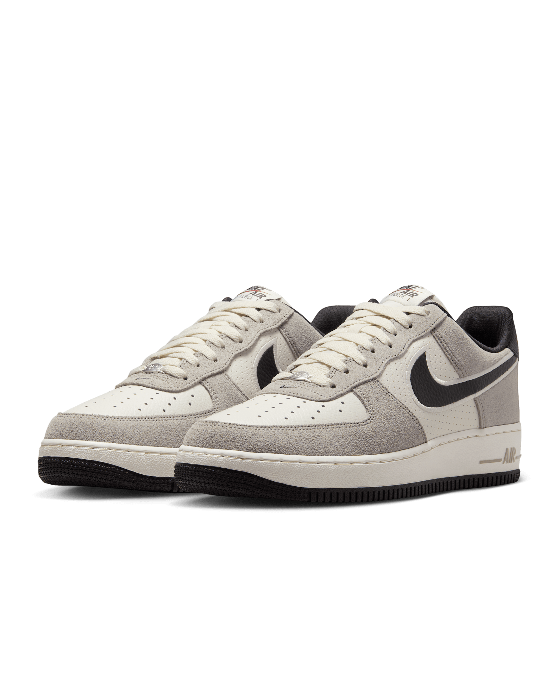 Nike Air Force 1 '07 LV8