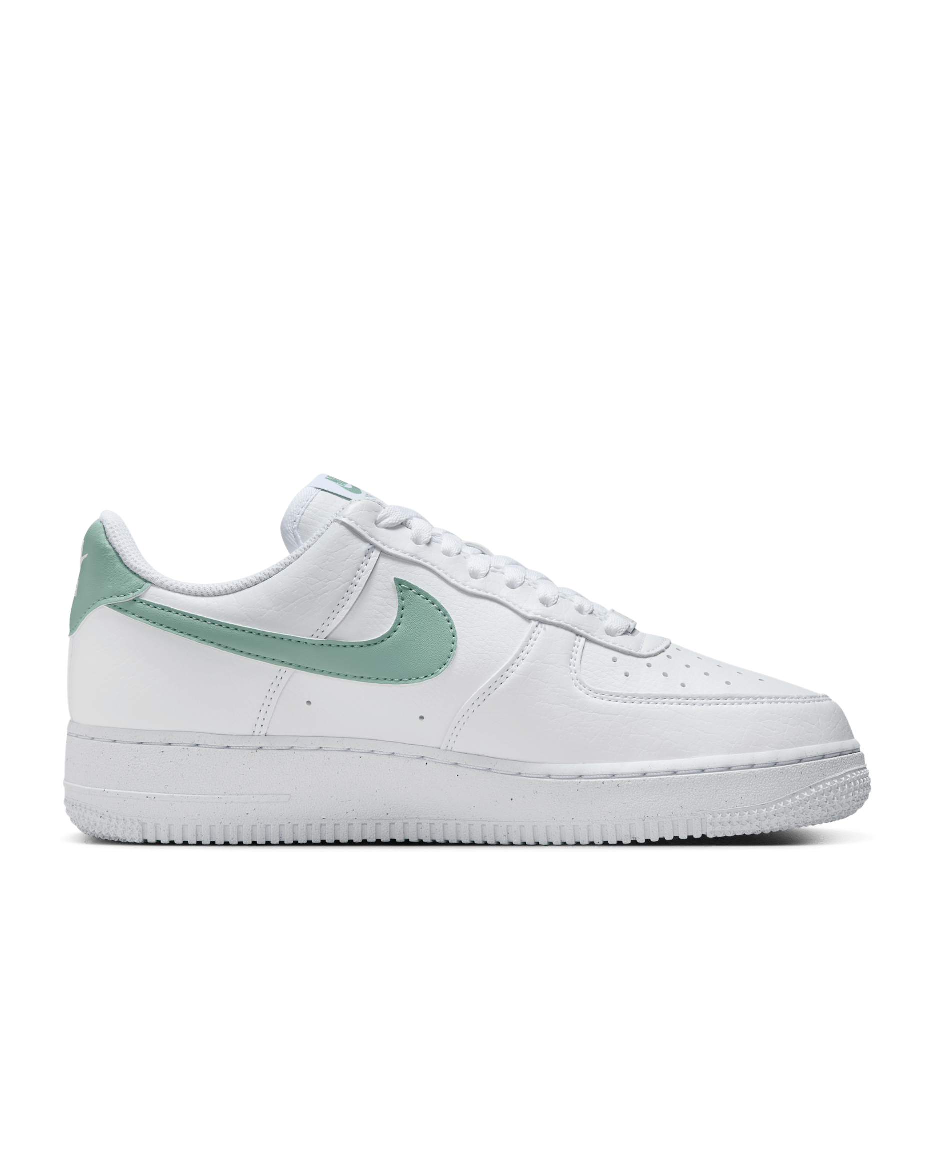 Nike Air Force 1 '07 LV8